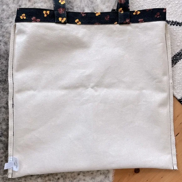 Madewell Insider Women’s Floral Black Canvas Reusable Tote—Special Edition - Picture 6 of 7